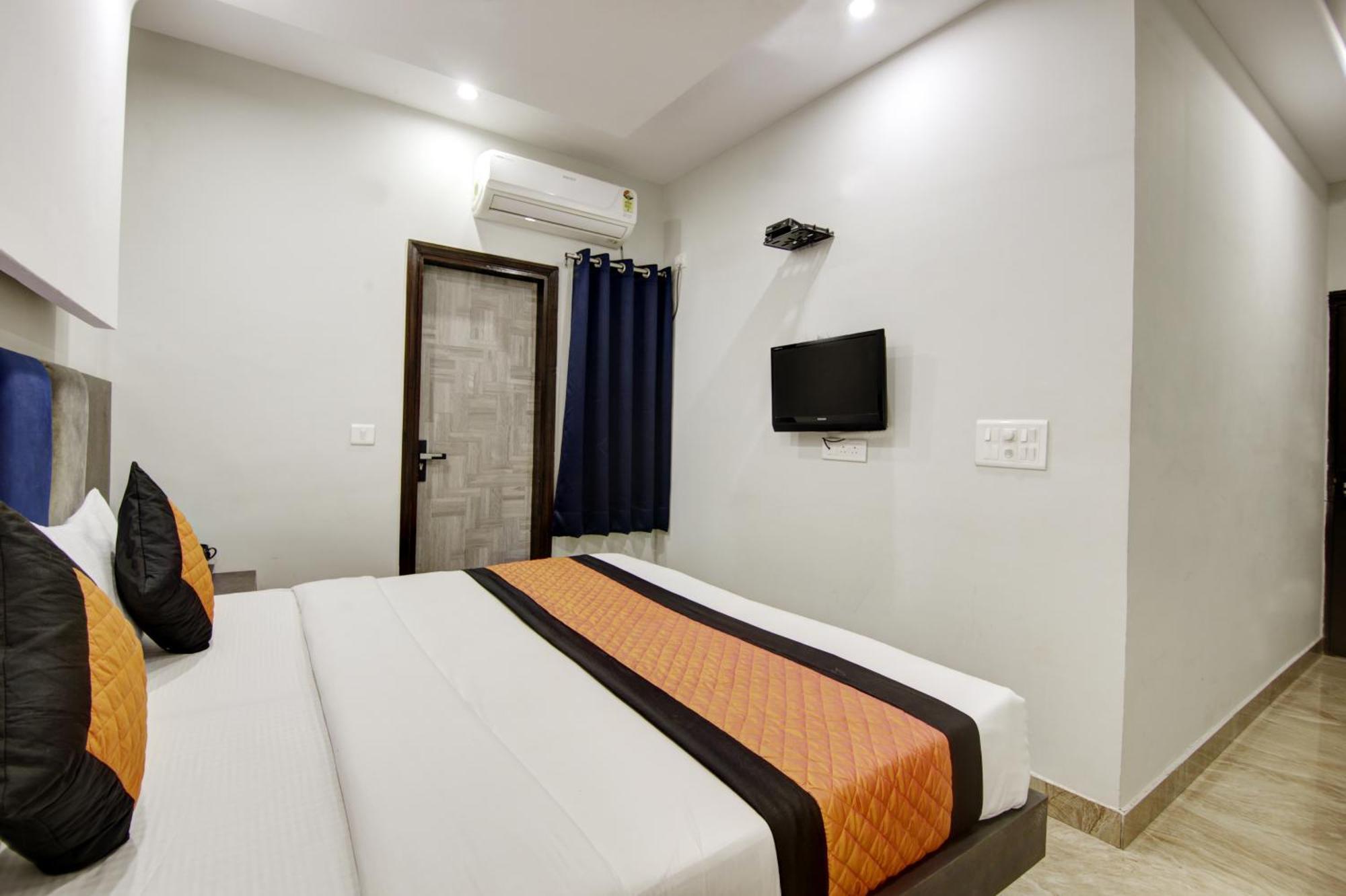 Hotel S B Inn - Near New Delhi Railway Station Paharganj Exterior foto